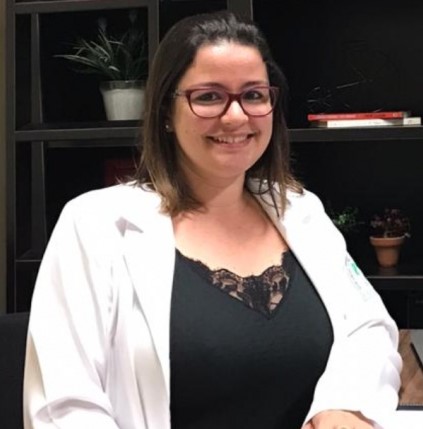 Dra. Ana Carolina Olmos